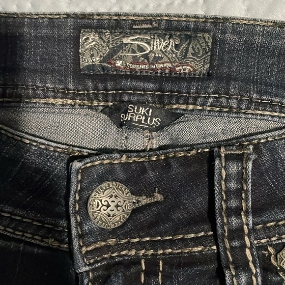 Silver Jeans - Picture 4 of 10